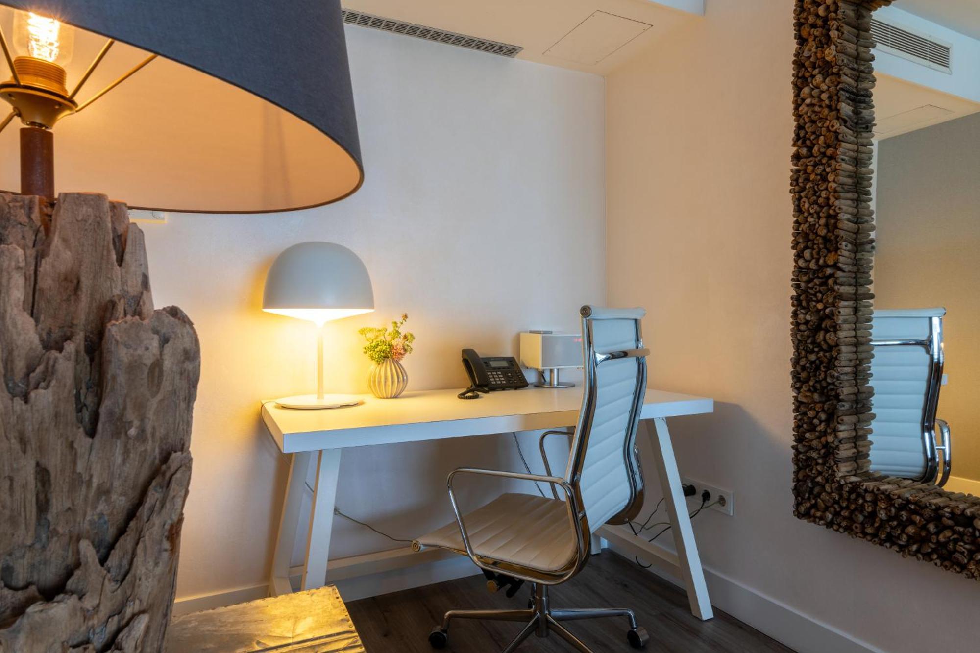 Van Der Valk Hotel Венло Экстерьер фото